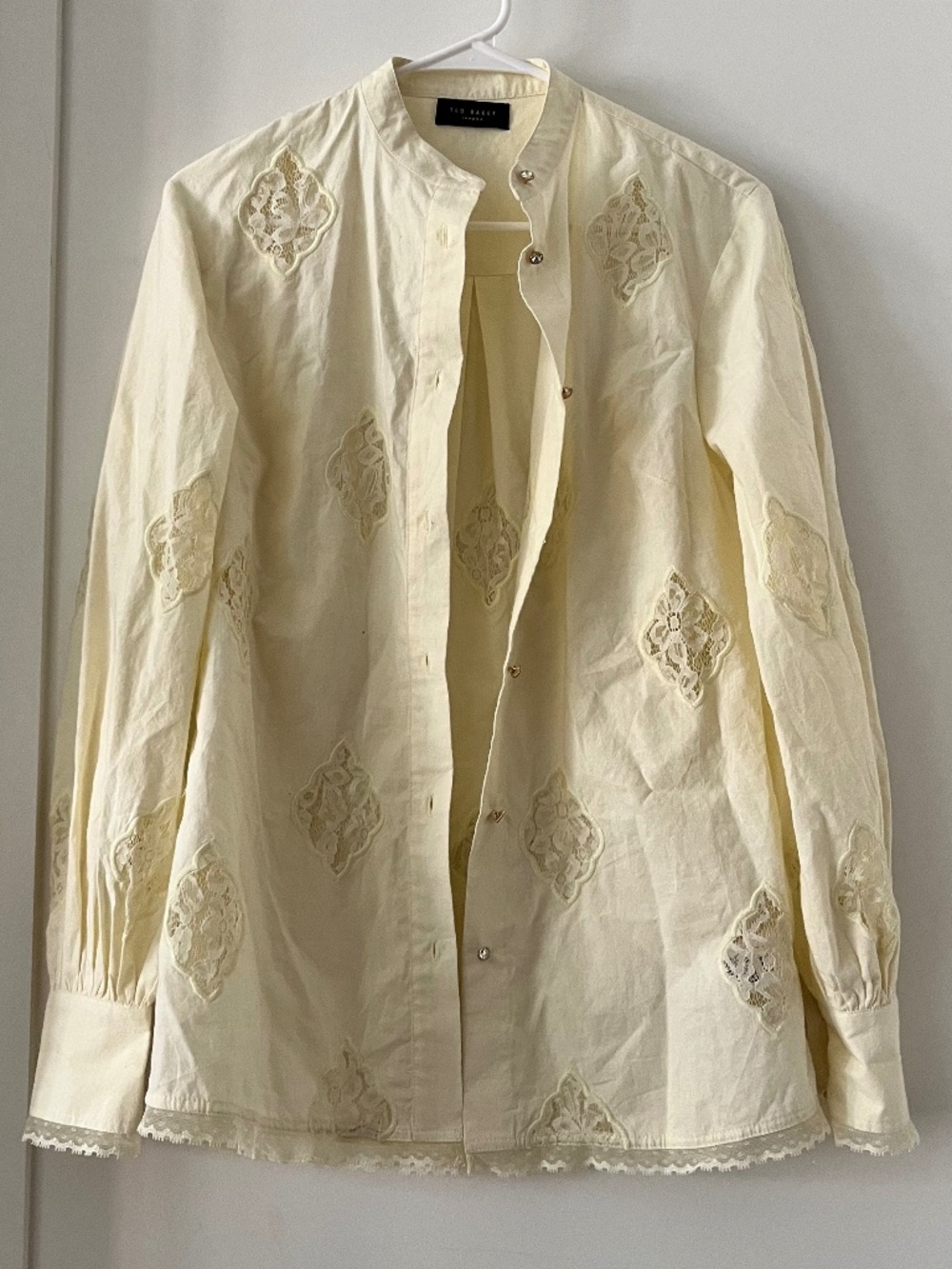 TED BAKER Button-Up Top